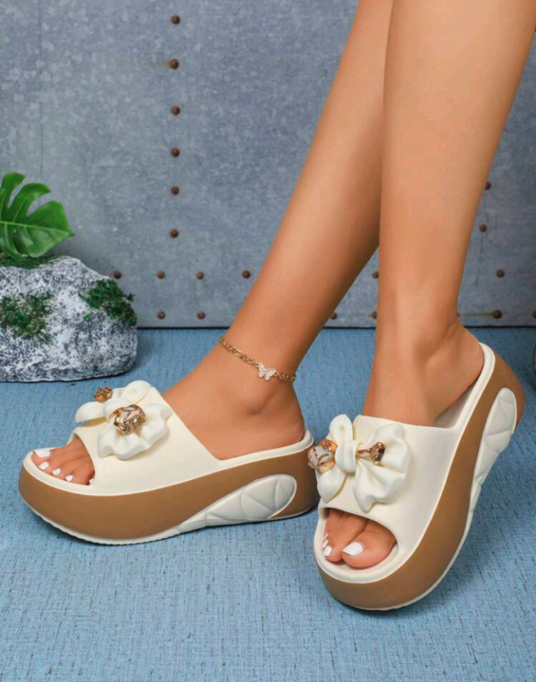 Thick Sole Crystal Bow Slippers, Women Summer Outdoor Fashion Princess Style High Heels Sandals, Non-Slip Platform Slides - Image 2