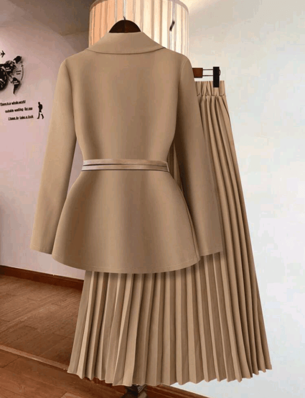 Raffinéa French Elegant Floral Decor Long Sleeve Blazer & Knee-Length A-Line Skirt Suit For Women, Autumn/Winter - Image 2